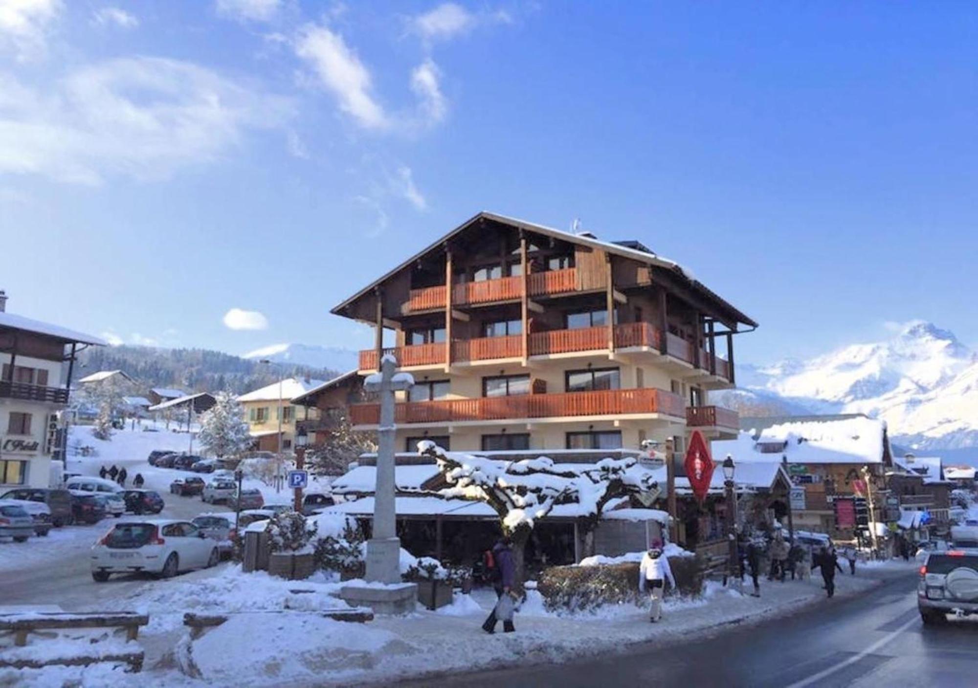 Les Aiguilles De Warens Aparthotel Combloux Exterior foto